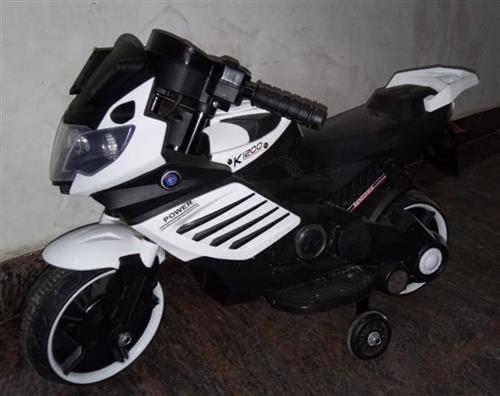 Jr Battery Operated bike black and white